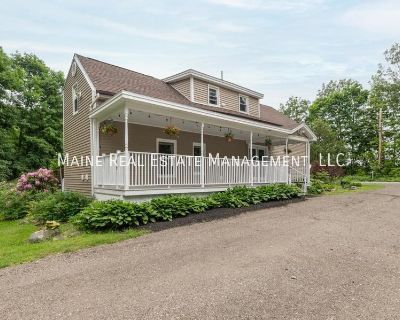 3 Bedroom 1.5BA 1500 ft Pet-Friendly House For Rent in Bangor, ME