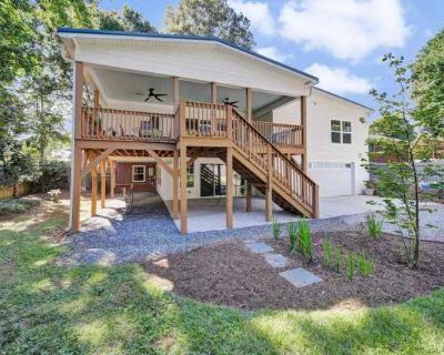 Luxury Living in Elegant Country Club Heights Home!. Food, culture, the arts...and NASCAR...and apartments!. W/D hookup Patio / balcony Hardwood floors Dishwasher Pet friendly Garage Unit Amenities air conditioning ceiling fan dishwasher fireplace garbage disposal hardwood floors microwave patio / balcony range refrigerator w/d hookup Property Amenities pet friendly coffee bar concierge on-site...