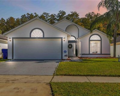4 Bedroom 2BA 1198 ft Single Family House For Sale in Kissimmee, FL