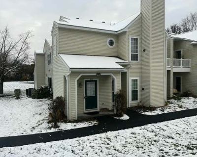 2 Bedroom 1BA 1045 ft Condominium For Sale in TROY, NY