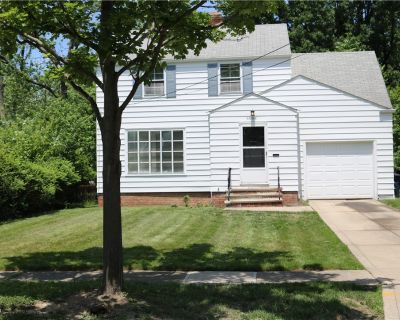 3 Bedroom 1BA Single Family House For Sale in Lyndhurst, OH