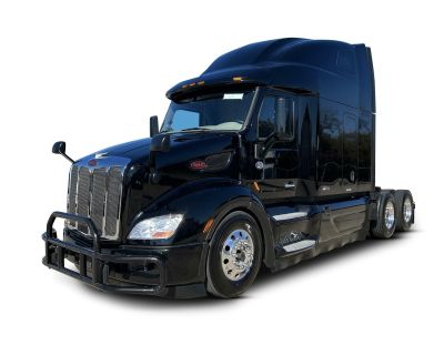 Used 2021 PETERBILT 579 Sleeper Trucks in Irving, TX