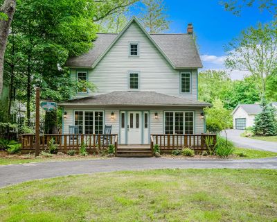 4 Bedroom 2 baths No pets 4.3 30 reviews What our guests are saying... AI-generated...