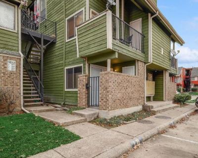 Furnished Room for Rent - 9823 Walnut Street LDallasTexas