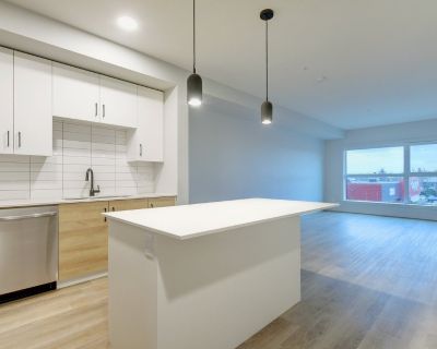 1 Bedroom 1BA 657 ft Pet-Friendly Condo For Rent in Langford, British Columbia