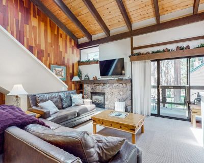 1 Bedroom 2BA House Vacation Rental in Lakeland Village Pine Grove Retreat, South Lake Tahoe, CA