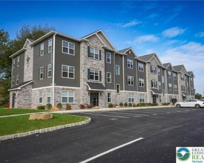 1210 Eaton Ave Apt 203. Modern-luxury 2-bedroom 2 full bathroom with den option. Equipped with state-of-the-art amenities; luxury vinyl plank floors, custom kitchen soft close cabinets/drawers, quartz counters, tile backsplash, stainless steel appliance package; full size refrigerator, self-cleaning oven, dishwasher, microwave. Ample room sizes, view of South Mountain, individual laundry w/ Sam...