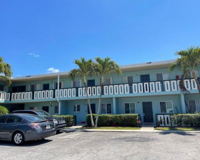 306 E Ocean Avenue # 206. Property for Rent in Boynton Beach, FL for $1,600 with 1 bedroom and 1 full bath. This 578 square foot property was built in 1972.. One Bedroom, one Bathroom annual rental close to library, popular restaurants, shopping, banks, marina and the public beach! Boynton Center condo is an all ages building with laundry facilities on-site. Spacious bedroom with large 7' X 5' ...