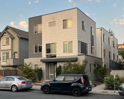 Furnished Room for Rent - Private Room Near UW - Utilities and WiFi Included