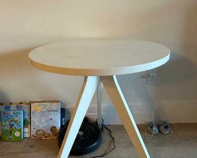 White Lacquer West Elm Tripod Dining Table