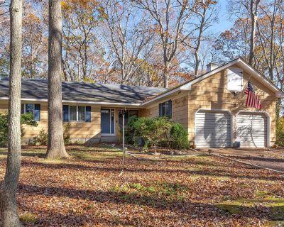 3 Bedroom 2BA 1250 ft Single Family House For Sale in East Marion, NY