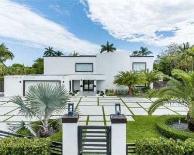 7 Bedroom 5BA 6600 ft Apartment For Rent in Kendall, FL