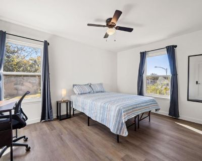 Furnished Room for Rent - Modern North Austin CoLiving | New Appliances 3