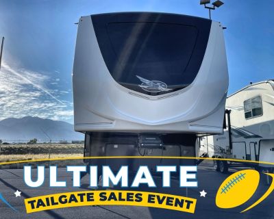 2021 Jayco 3512 Seismic Toy Hauler