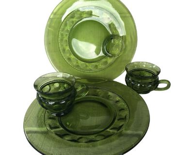Vintage Indiana Glass Snacker Green Cups & Plates Kings Crown- 4 Pieces