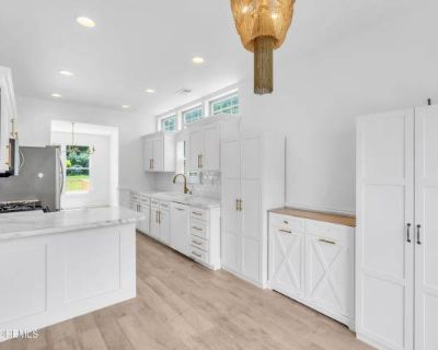 3 Bedroom 2.5BA 1714 ft Apartment For Rent in Monmouth County, NJ