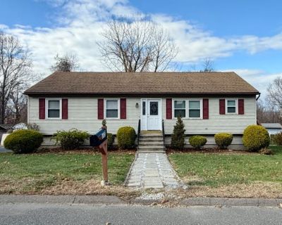 3 Bedroom 2BA 1274 ft Single Family Home For Sale in WATERBURY, CT