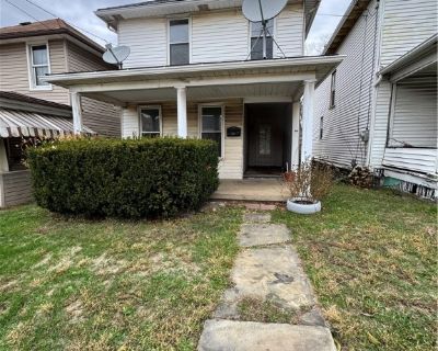 3 Bedroom 1BA 1395 ft Single Family House For Sale in Vandergrift, PA