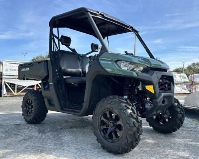 2025 Can-Am Defender DPS HD10 Compass Green