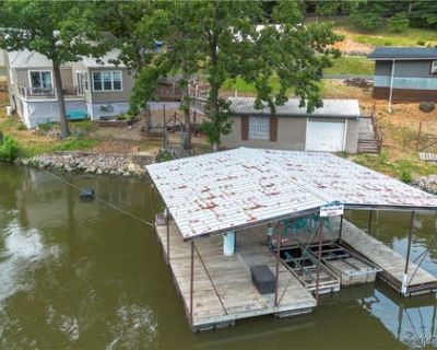 3 Bedroom 2BA 1438 ft Furnished Single Family Home For Sale in SUNRISE BEACH, MO