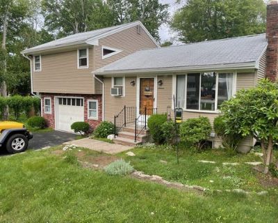 2 Bedroom 1BA 960 ft Single Family Home For Sale in BELLINGHAM, MA