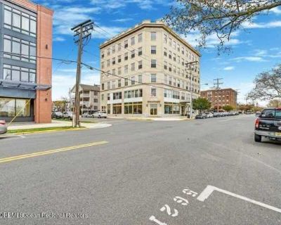 1 Bedroom 2BA 1240 ft Furnished Apartment For Rent in Asbury Park, NJ