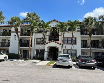 1 Bedroom 1BA 650 ft Condo For Sale in Hollywood, FL