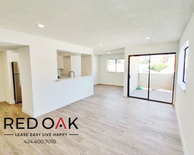 Completely Remodeled Stunning Two Bedroom with Stainless Steel Appliances, Central Heat/ AC,  Tons of Natural Light, Custom Built In&apos;s, Private Balcony, On-Site Laundry, and Parking Included! In Historic Los Angeles!