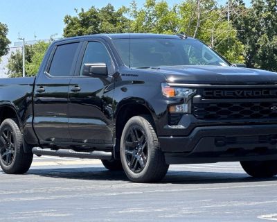 Used 2025 Chevrolet Silverado 1500 Custom