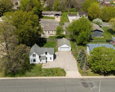 2 Bedroom 1BA 1200 ft Single Family Home For Sale in DODGE CENTER, MN
