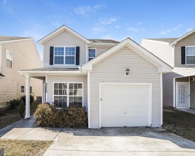 5 Bedroom 2BA 1768 ft Apartment For Rent in Riverdale, GA