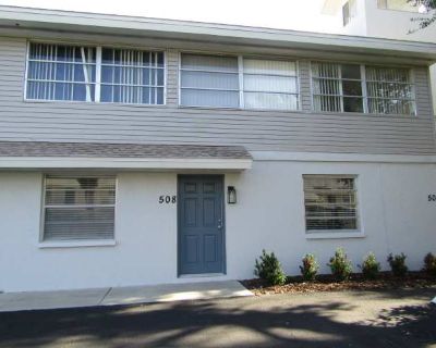 2 Bedroom 2BA 0 ft Townhouse For Rent in Venice, FL