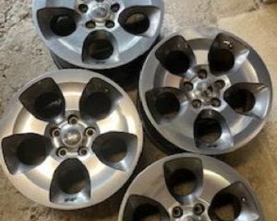 YARD SALE - LEVITTOWN - 11/15/25