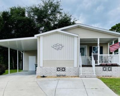 2 Bedroom 2BA 1056 ft Mobile Home For Rent in Homosassa, FL