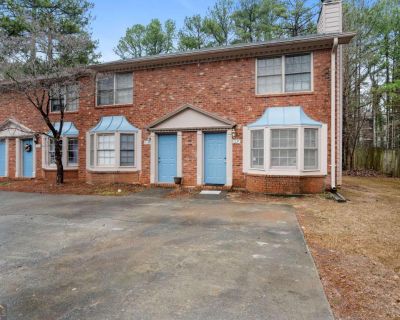 1 Bedroom Studio For Sale in Norcross, GA