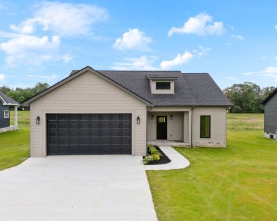 3 Bedroom 2BA 1356 ft Apartment For Rent in Smithville, TN