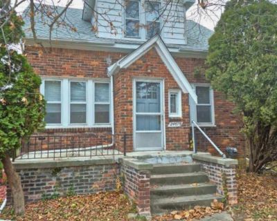 3 Bedroom 1BA 1111 ft Single Family House For Sale in St Clair Shores, MI