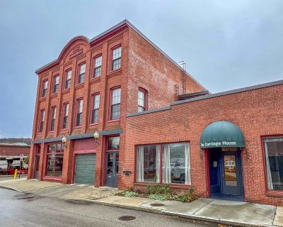 2 Bedroom 1BA 1052 ft Condo For Sale in Keene, NH