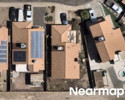 3 Bath Preforeclosure Property in Goodyear, AZ 85338 - W Magnolia St