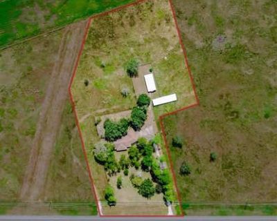 3 Bedroom 4BA 3731 ft Single Family Home For Sale in WALLIS, TX