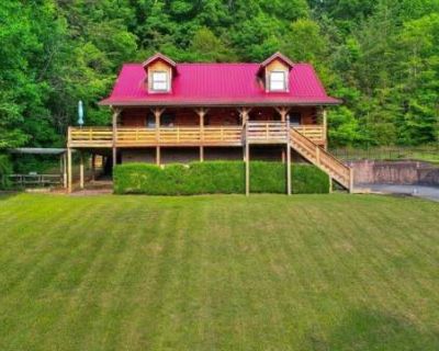 4 Bedroom 2.5BA 1936 ft Apartment For Rent in Oak Grove, TN