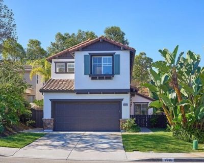 3615 Promontory Pl. Welcome to this fantastic property in the heart of Calavera Hills. This charming home features granite countertops in the kitchen/baths, distressed wood flooring, new carpet, modern light fixtures, and fresh paint inside and out. Enjoy a spacious and inviting floor plan featuring a formal living room, elegant dining area, and an open kitchen with a sunny breakfast nook that ...