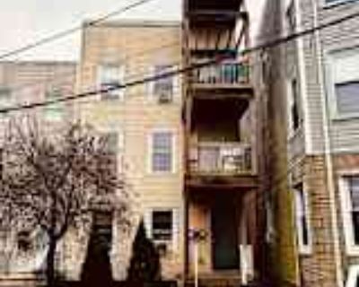 2 Bedroom 1BA Pet-Friendly Apartment For Rent in Paterson, NJ 25 Highland St unit 3