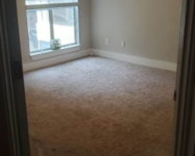 Lakefront Lofted Apartment Room for Rent