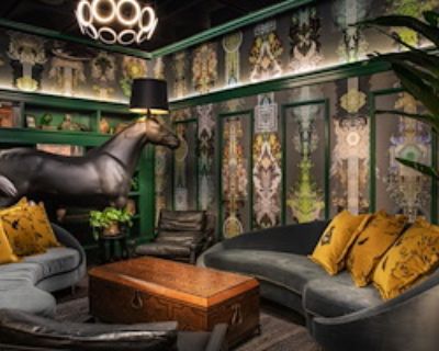 Private Meeting Room for 8 at Shift Workspaces