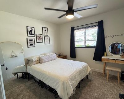 Furnished Room for Rent - Looking for a 3rd roomie!!