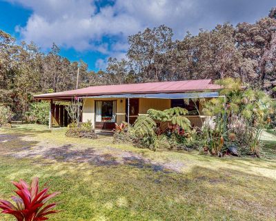 2 Bedroom 1BA House Vacation Rental in E Komo Mai Retreat, Volcano, HI