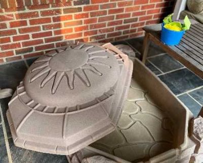 Sandbox with Lid and Toys