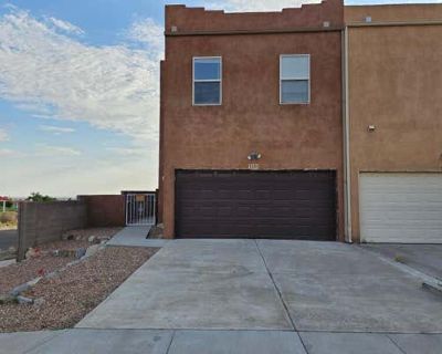 3 Bedroom 3BA 1247 ft Townhouse For Sale in ALBUQUERQUE, NM