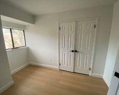 Available on: now. Unfurnished. Parking available * Internet included * LGBTQ+ friendly * Students welcome * 40+ years welcome. Recently renovated condo with updated bathrooms, kitchen and patio. There are two bedrooms with a shared main bathroom. Rent $1,250 per month Bills Included Security deposit $1,250 Property type Condo Room furnishing Unfurnished Preferred gender Males Available on Now....